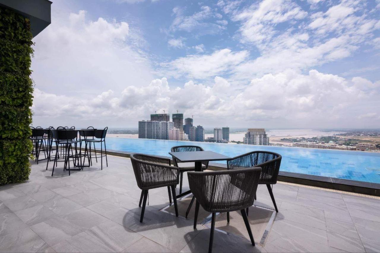 Sf Hotel Penthouse Residences Phnom Penh Zewnętrze zdjęcie
